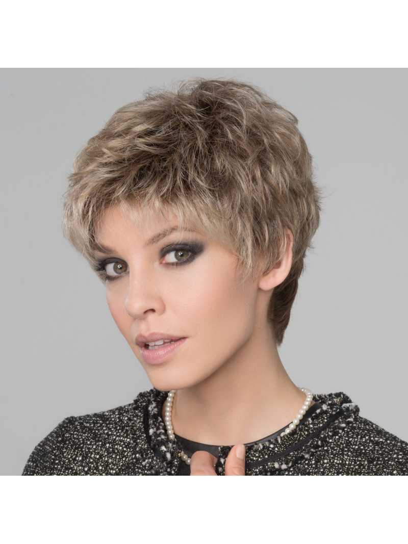 Perruque synthétique courte lisse Foxy Small- sandmulti rooted